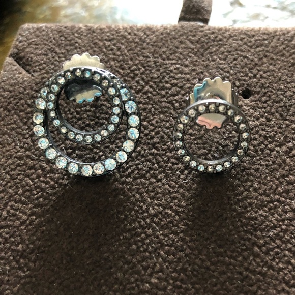 Lia Sophia Jewelry - 2 in 1 Lia sophia post earrings